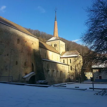 Maison Junod Gæstehus Romainmotier
