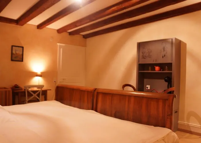 Maison Junod 3* Romainmotier